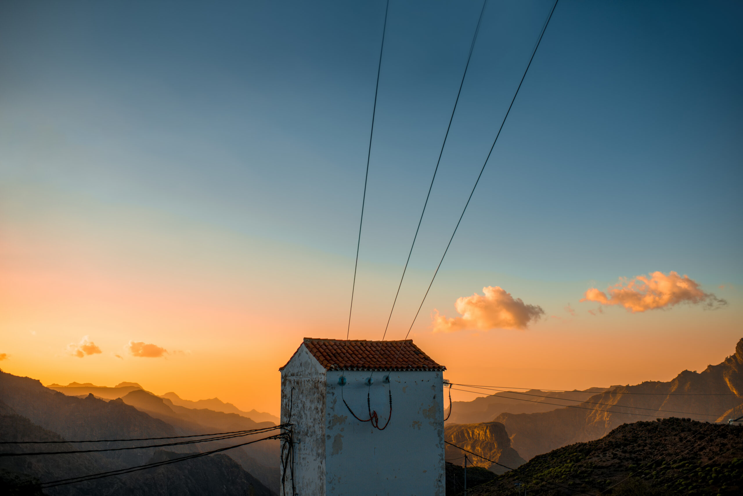old-electrical-transformer-booth-on-the-mountains-2026-03-24-09-08-52-utc